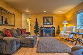 Modern Creekside Home 9 Mi to Downtown Denver